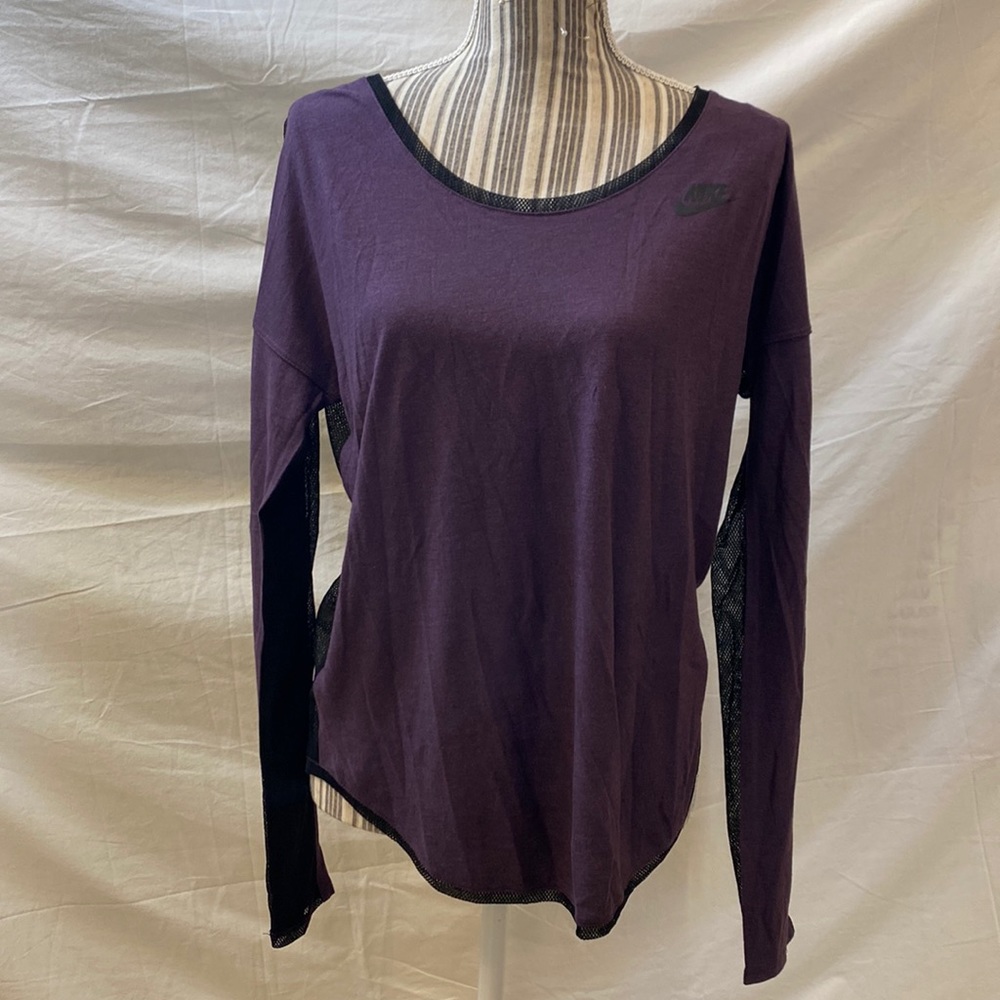 Nike mesh back long sleeved t shirt